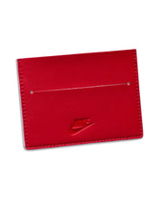 將圖片載入圖庫檢視器 Nike Icon Air Force 1 Card Wallet in White / Red