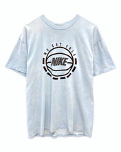 Load image into Gallery viewer, Nike Vintage Basketball &#39;We Got Sole&#39; Short Sleeve T-Shirt ⏐ Size XL