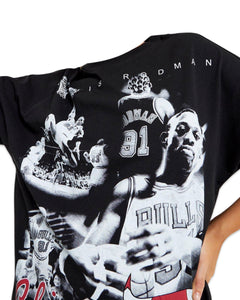 Mitchell & Ness Chicago Bulls Dennis Rodman Short Sleeve T-Shirt ⏐ Size M