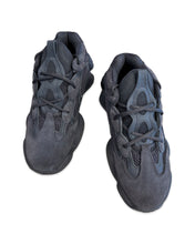 Load image into Gallery viewer, Adidas Yeezy 500 V2 Utility Black ⏐ Size US11