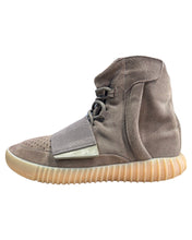 Load image into Gallery viewer, Yeezy Boost 750 Chocolate ⏐ Size US8.5