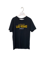 Load image into Gallery viewer, POLO Size M Ralph Lauren ‘Las Vegas Blvd’ S/S T-Shirt Black MAR2222 - Bisy Clothing