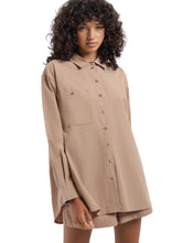 將圖片載入圖庫檢視器 Poplin Pop Oversized Shirt in Camel&lt;br/&gt;New - Bisy Clothing