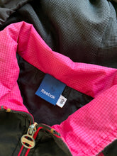 將圖片載入圖庫檢視器 Reebok Zip Jacket with Hood in Black / Pink (2011) - Bisy Clothing