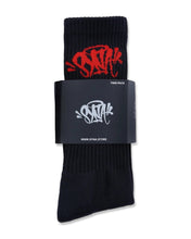 將圖片載入圖庫檢視器 Syna World Twin Pack Socks in Black and Red (24/25) - Bisy Clothing