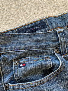 TOMMY HILFIGER Size W32 Straight Leg Denim Blue Jean 620622 - Bisy Clothing