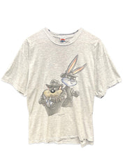 Load image into Gallery viewer, Warner Bros Vintage 1998 Bugs Bunny Tazzy Devil Short Sleeve T-Shirt Grey ⏐Size L - Bisy Clothing