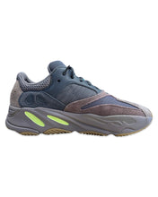 Load image into Gallery viewer, Yeezy 700 V1 Boost Mauve - Bisy Clothing