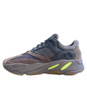 Load image into Gallery viewer, Yeezy 700 V1 Boost Mauve - Bisy Clothing