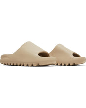 將圖片載入圖庫檢視器 Yeezy Slide in Pure - Bisy Clothing