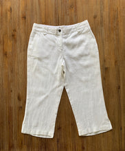 Load image into Gallery viewer, 3/4 Linen Pant in White&lt;br/&gt;Vintage