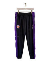 Load image into Gallery viewer, PERTH GLORY Size XL Vintage Macros Perth FC Trackpants NOV3521