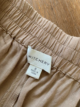 Load image into Gallery viewer, Witchery Flow Dress Shorts in Brown Womens ⏐ Size 8