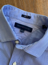 Load image into Gallery viewer, TOMMY HILFIGER Size M Long Sleeve Blue Shirt