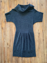 將圖片載入圖庫檢視器 LOFT Size S By Ann Taylor Grey Knit Short Sleeve Dress Women&#39;s JAN19
