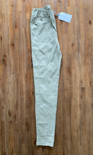 Load image into Gallery viewer, BLUE ILLUSION Size XS L32&quot; BRAND NEW Taupe Skinny Bengaline Pant Women JU53s&#39;s