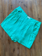 Load image into Gallery viewer, COUNTRY ROAD Size 10 Shorts in Green Womens JAN191
