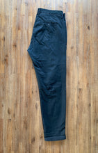 Load image into Gallery viewer, NEUW Size 35&quot; Stretch Pant in Black Men&#39;s JAN146