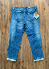 Load image into Gallery viewer, ROXY Size 29 Boyfirend &#39;Tomboy Denim Vintage&#39; Blue Jeans Women&#39;s DEC86