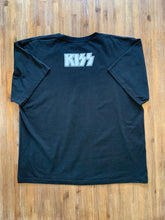Load image into Gallery viewer, KISS Size 2XL Bootleg Kiss Front and Back Graphic Black T-Shirt Men&#39;s MA61