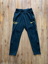 Load image into Gallery viewer, NIKE Size XS CR7 Black and Gold Women&#39;s 3/4 Leggings AUG121