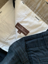 Load image into Gallery viewer, RODD &amp; GUNN Size W32 Chino Shorts in Navy Blue Mens FEB51
