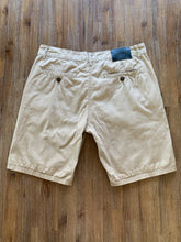 Load image into Gallery viewer, SAMPSON &amp; TAYLOR Size M (32) Light Brown Chino Shorts Men&#39;s APR1521