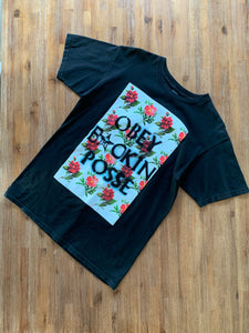 OBEY Size M Floral Print on Black T-Shirt Men's OCT51