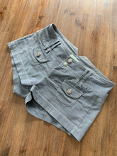 將圖片載入圖庫檢視器 REVIEW Size 10 Short Shorts in Grey with Front Pockets Women&#39;s OCT136