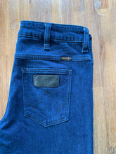 Load image into Gallery viewer, WRANGLER Size 30 Strangler Blue Denim Jeans Women&#39;s OCT114