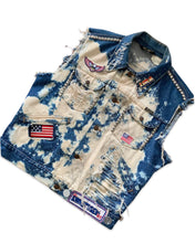 Load image into Gallery viewer, WRANGLER Size 12 (M) Vintage Custom USA flag Denim Distressed Sleeveless Jacket